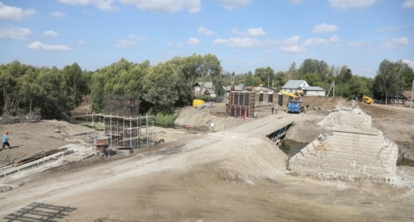 Реконструкция моста в Нижнеломовском районе окончена на 45%