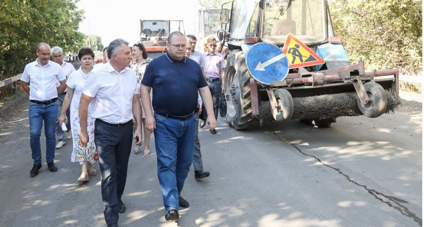 Ремонт путепровода в Колышлейском районе проверил Олег Мельниченко