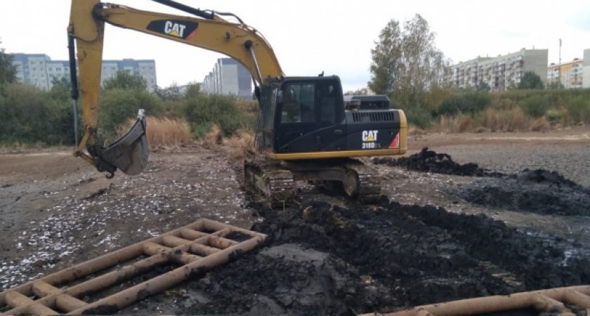 В Пензе ведутся работы по очистке пруда в Арбеково