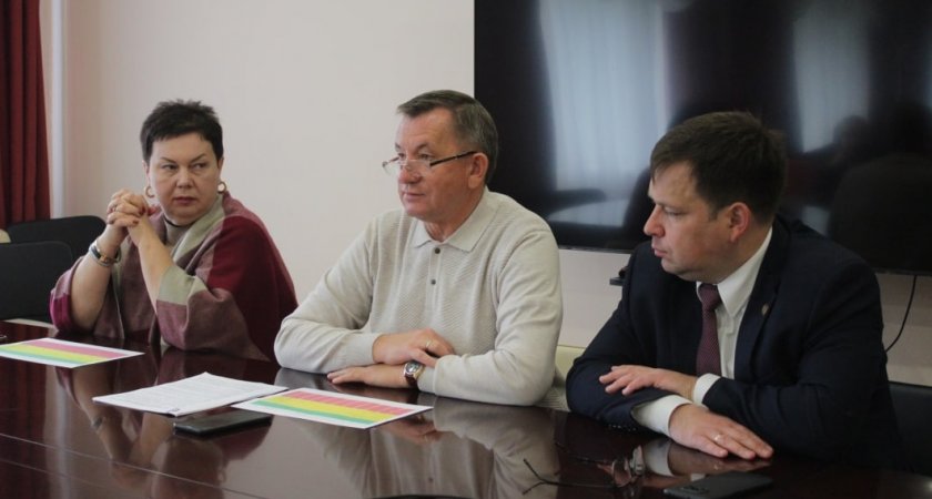 Олег Мельниченко поручил доделать ремонт во всех запланированных объектах культуры