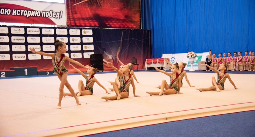 В Пензе более 400 гимнасток приняли участие в соревнованиях «Звезда Суры»