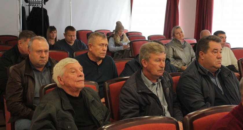 Пензенским строителям и дорожникам поднимут зарплаты