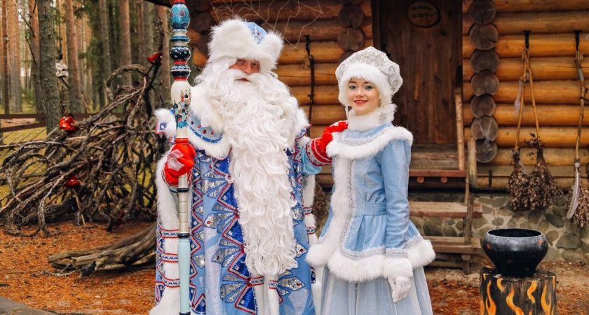 Дед Мороз и Снегорочка из Пензы отправились на слет в Великий Устюг
