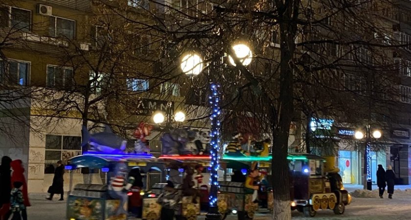 Заммистр образования расскажет пензенцам о новогодних мероприятиях в детсада и школах