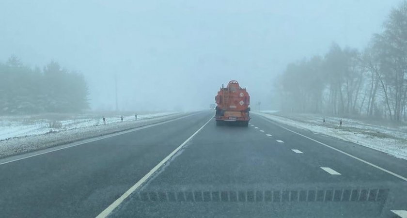 Пензенских водителей предупредили, что на трассах их может поджидать гололед и туман