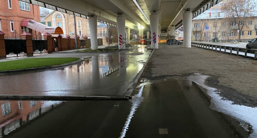 Пензенцы жалуются на потоп под мостом