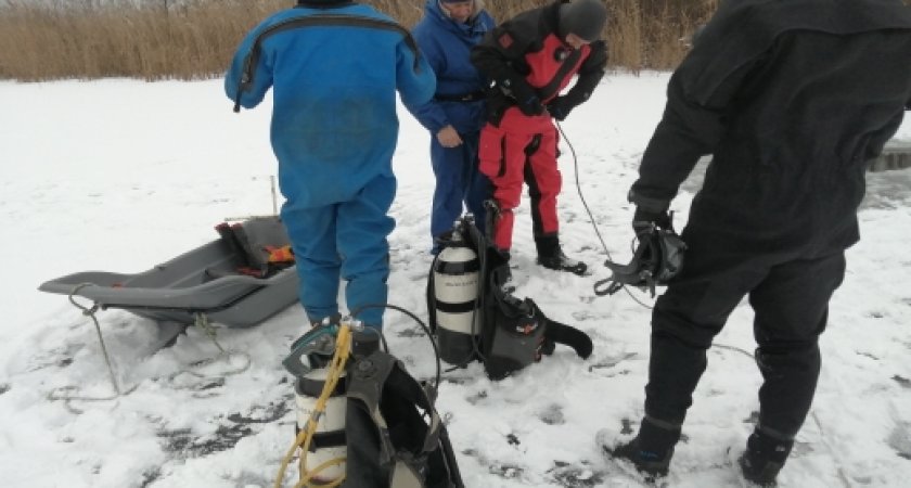 Пензенские спасатели  опубликовали фото с места, где доставали тело утонувшего подростка
