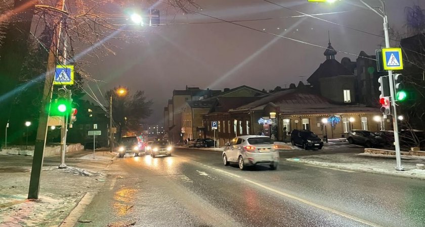 В Пензе на Володарского установили новый светофор