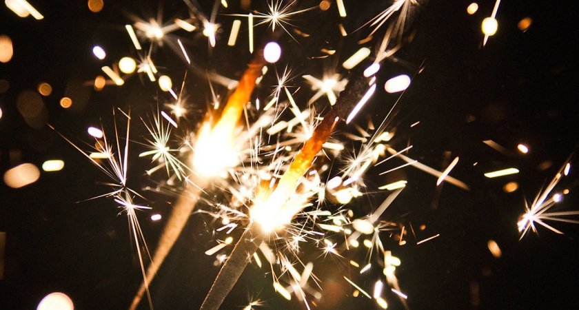 Пензенцам рассказали, как правильно обращаться с бенгальскими огнями