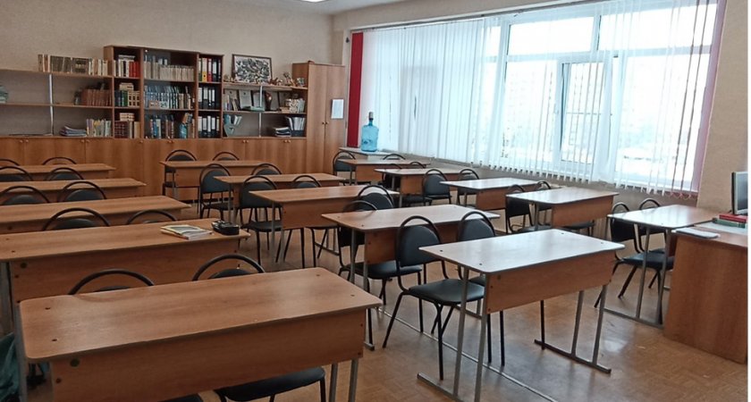 Известно, при какой температуре школьник можем не идти в школу