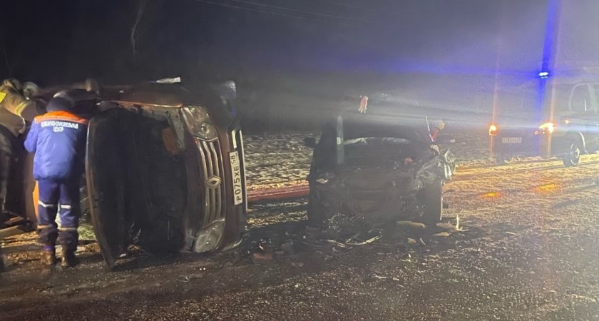 Тело погибшего в страшном ДТП мужчины извлекали спасатели