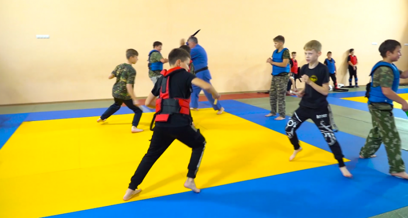 Олег Мельниченко дал старт Году педагога и наставника в Пензенской области 