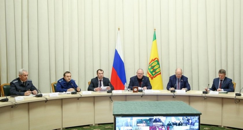 Олег Мельниченко потребовал усилить работу по предотвращению ДТП в Пензенской области 