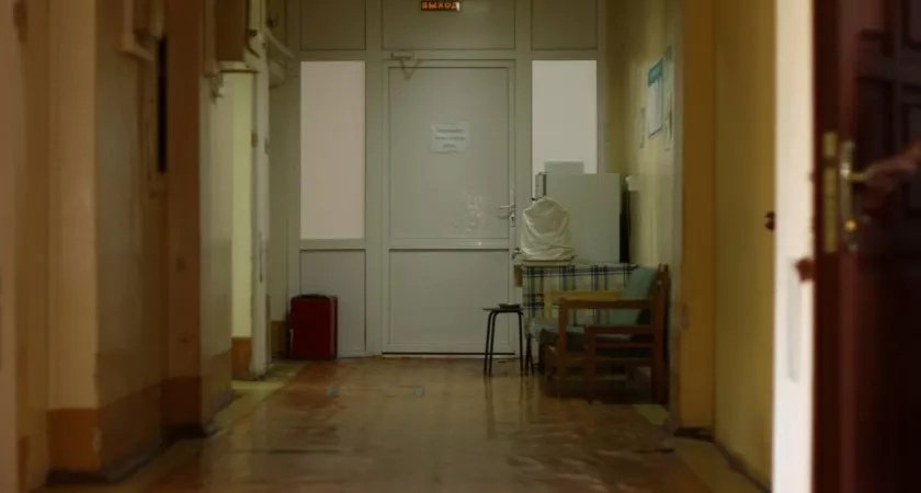 Мельниченко приказал наказать минздрав за отмену ночных дежурств в больницах