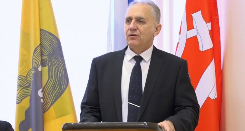 Мэр Кузнецка прокомментировал крупный пожар на мебельной фабрике