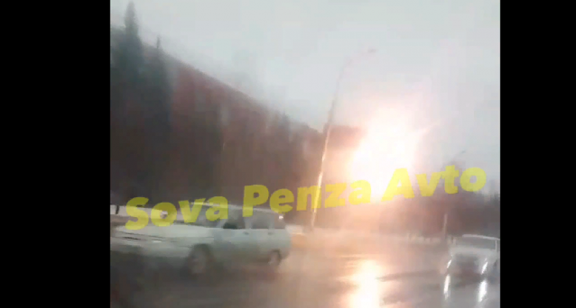 В Пензе рядом с заводом «Электроприбор» вспыхнули провода контактной сети 