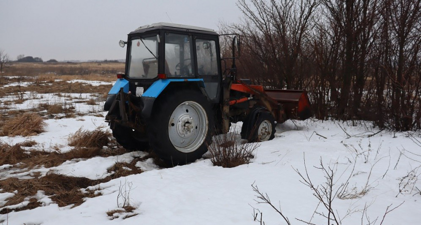 Драйв на тракторе: пензенские полицейские задержали угонщика