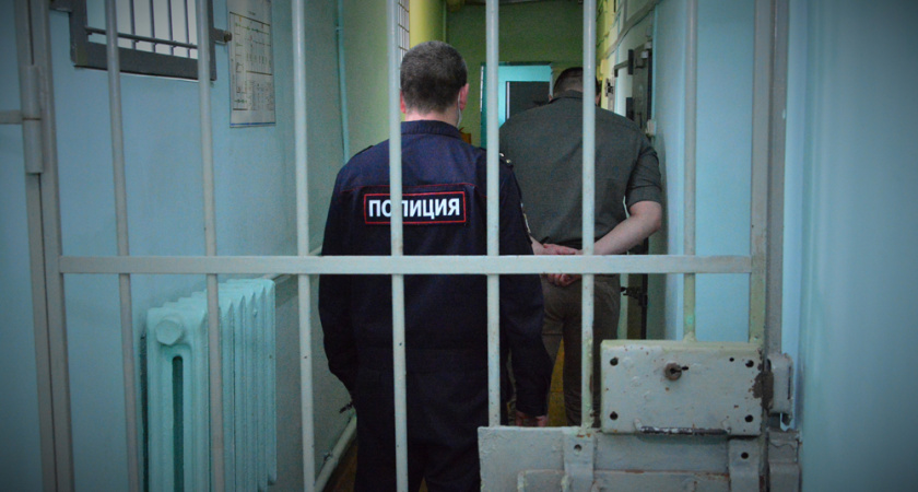 Экс-оператор сотовой связи в Пензе незаконно получил данные пользователей