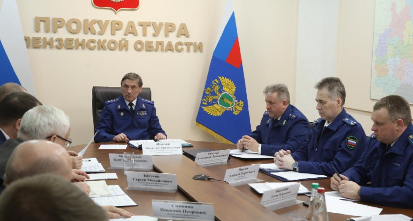 Пензенцы встретились с генпрокурором области и задали "наболевшие" вопросы