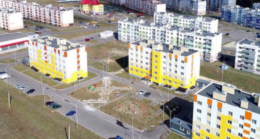 На неразвитую инфраструктура микрорайона пожаловалась жительница Зари