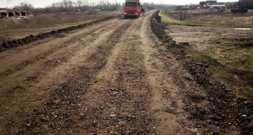 В Колышлейском районе дорожники приступили к ремонту дороги 