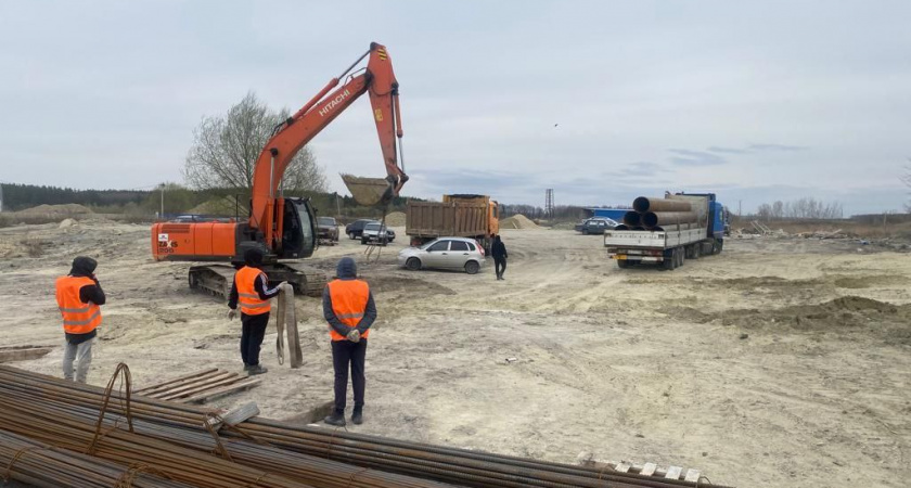 Между Засечным и Спутником начали строить дорогу 