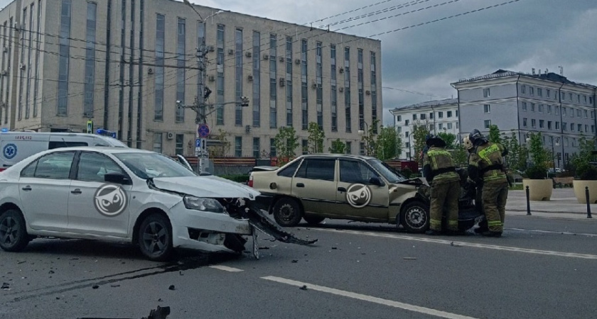 Стали известны подробности страшной аварии на площади Ленина в Пензе