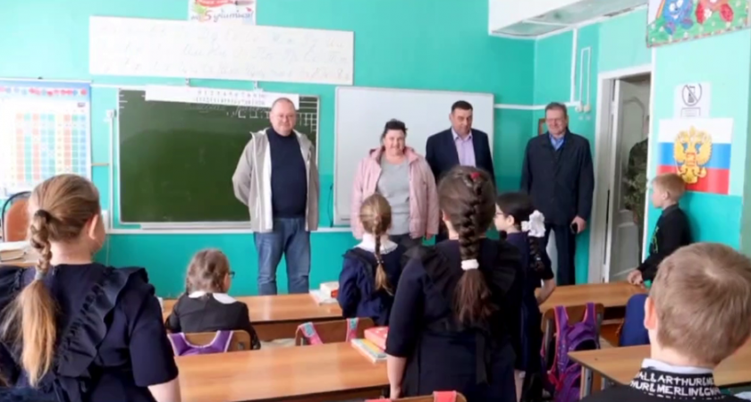 Олег Мельниченко в Сердобске проверил работы по благоустройству на двух территориях 