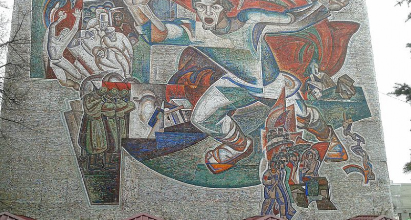 Пензенцев беспокоит состояние мозаичного панно «Кандиевское восстание» на Московской