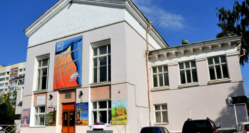 На здании пензенского ТЮЗа установят объемный логотип и иллюминацию 