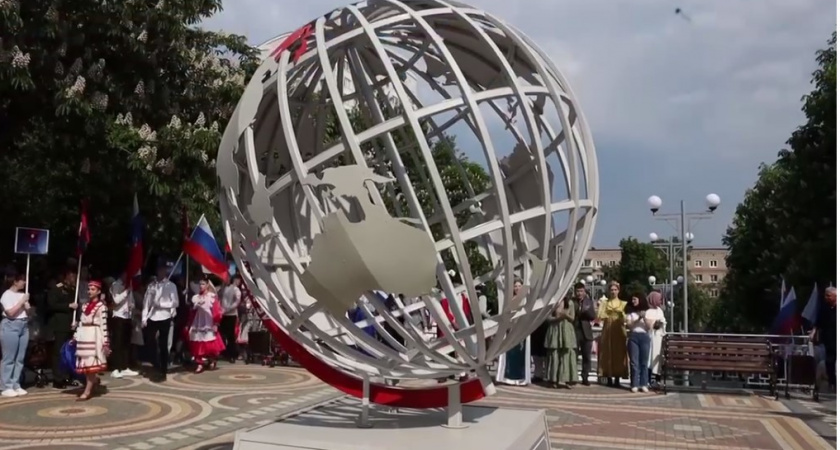 В Пензе при университете для студентов открыли аллею с фонтанами