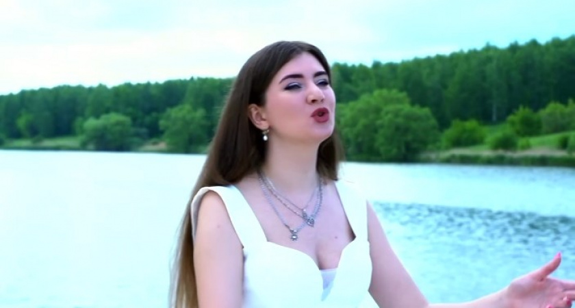 Пензячка получила грант в 100 тысяч за проект "Песни России" для поддержки бойцов на СВО