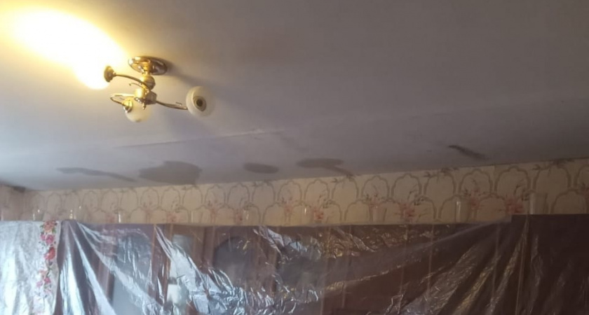 В пензенском поселке Колышлей семьи с маленькими детьми задыхаются в доме с плесенью