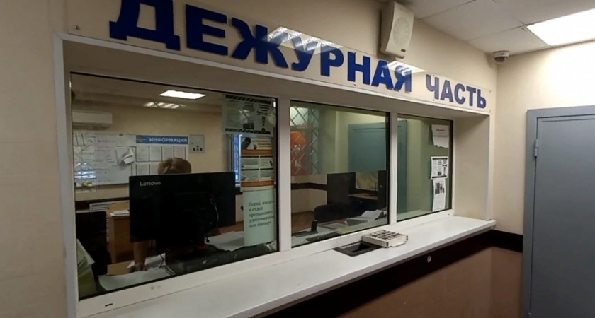 В Пензе отец напал на сына с ножом и угрожал убить