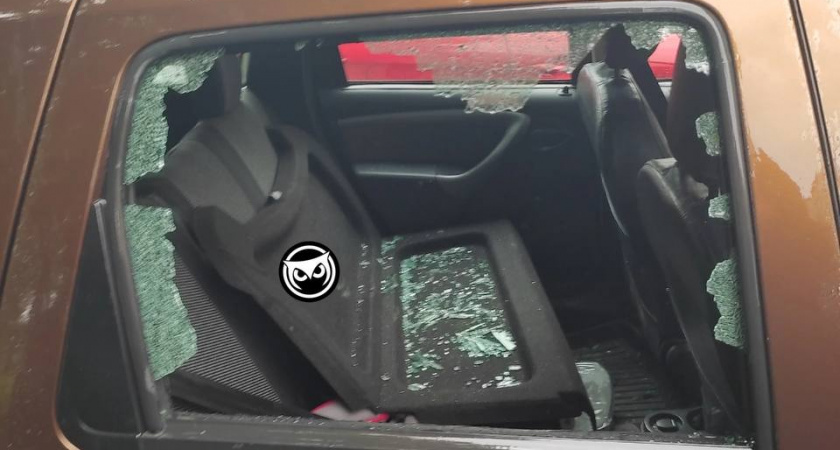 В Заводском районе Пензы в ночь на 12 июня разбили слекла у 4 автомомбилей