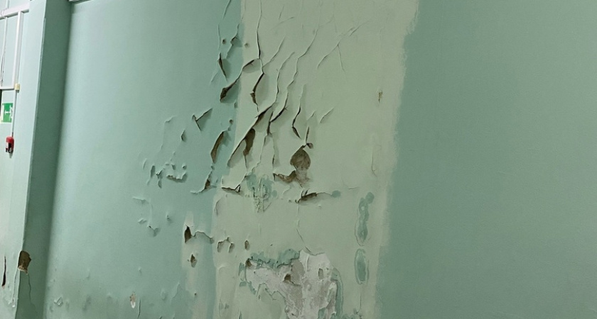 Пензенцы пожаловались в соцсетях на состояние здания поликлиники № 8