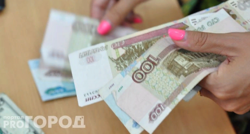 Стала известна средняя зарплата пензенских педагогов и медиков