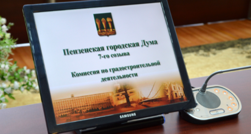 В Пензе памятник Дзержинскому на перекрестке улиц Московской и Октябрьской отдали частнику