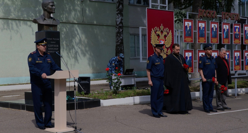 В пензенском УФСИН почтили память Героя России А. А. Сергеева