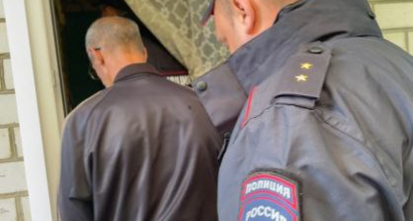 Житель Бессоновского района убил свою жену, вынес за двор и прикрыл тело травой и ветками 