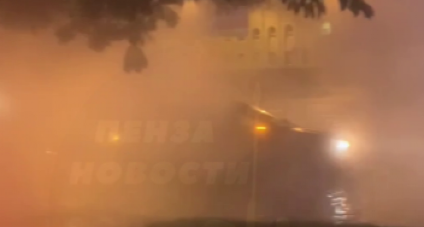 Из-за критического состояния коллектора на улице Суворова есть вероятность новых провалов 