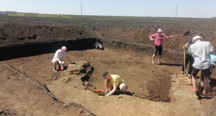 Пензенские студенты проводят раскопки на известном памятнике «Наровчатское городище"