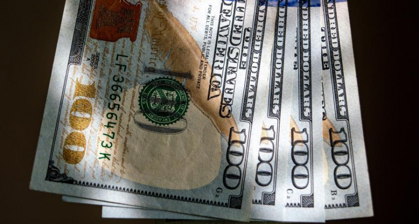 «Ждать осталось несколько дней». Экономисты сказали, что будет с курсом рубля и доллара