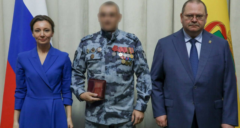 Анна Кузнецова и Олег Мельниченко наградили выдающихся пензенцев 