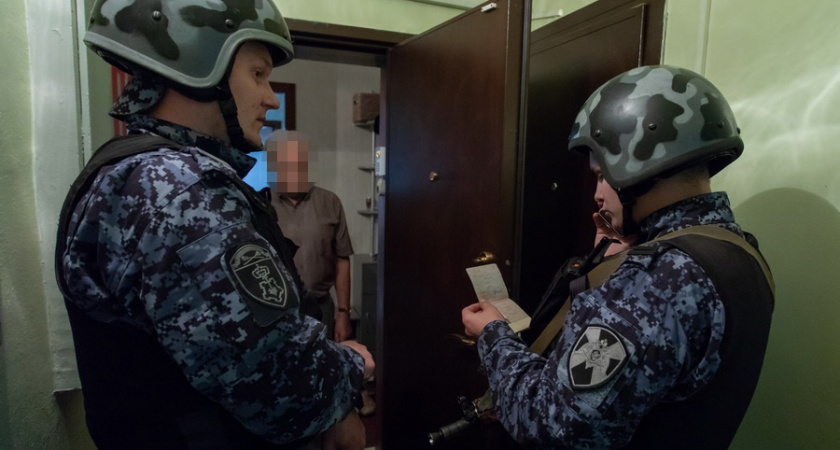 33-летний пензенец избил родную мать и устроил погром в квартире 