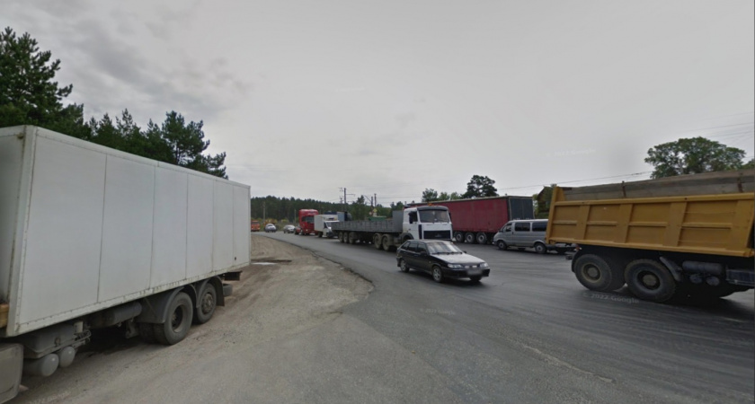 Ахунский перезд внезапно перекрыли для проезда 