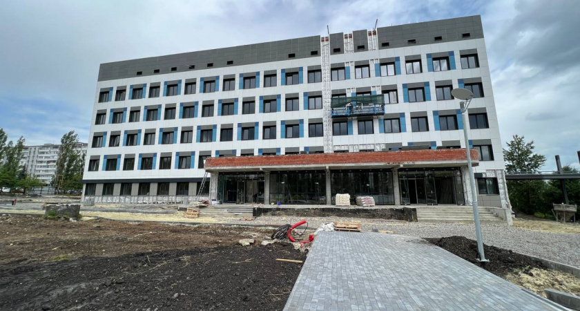 Строящееся здание онкодиспансера в Пензе сравнили с онкологическим центром 