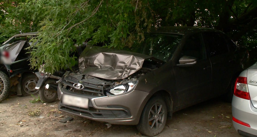 Житель Башмаковского района угнал авто, отдыхающего в санатории, и попал на нем в ДТП