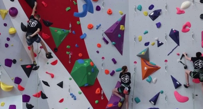 Для пензенских спортсменов открылись три новых скалодрома