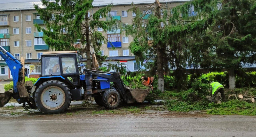 Мельниченко сообщил, что электроснабжение восстановлено у 8 тысяч жителей Никольска